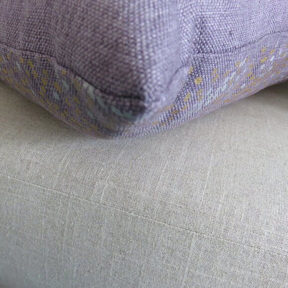 Lavender Purple Lilac Decorator Accent Pillow for Bed or Sofa Couch....625 - Picture 13 of 15